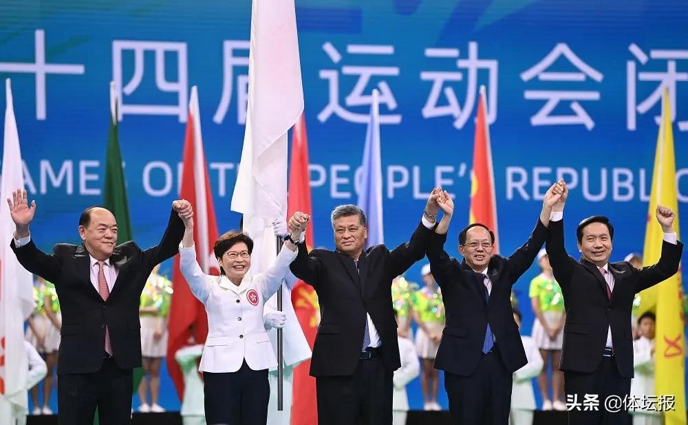 探索未來(lái)，2025新澳門(mén)正版免費(fèi)資本車(chē)的時(shí)代來(lái)臨，2025新澳門(mén)正版免費(fèi)資本車(chē)時(shí)代，探索未來(lái)的機(jī)遇與挑戰(zhàn)