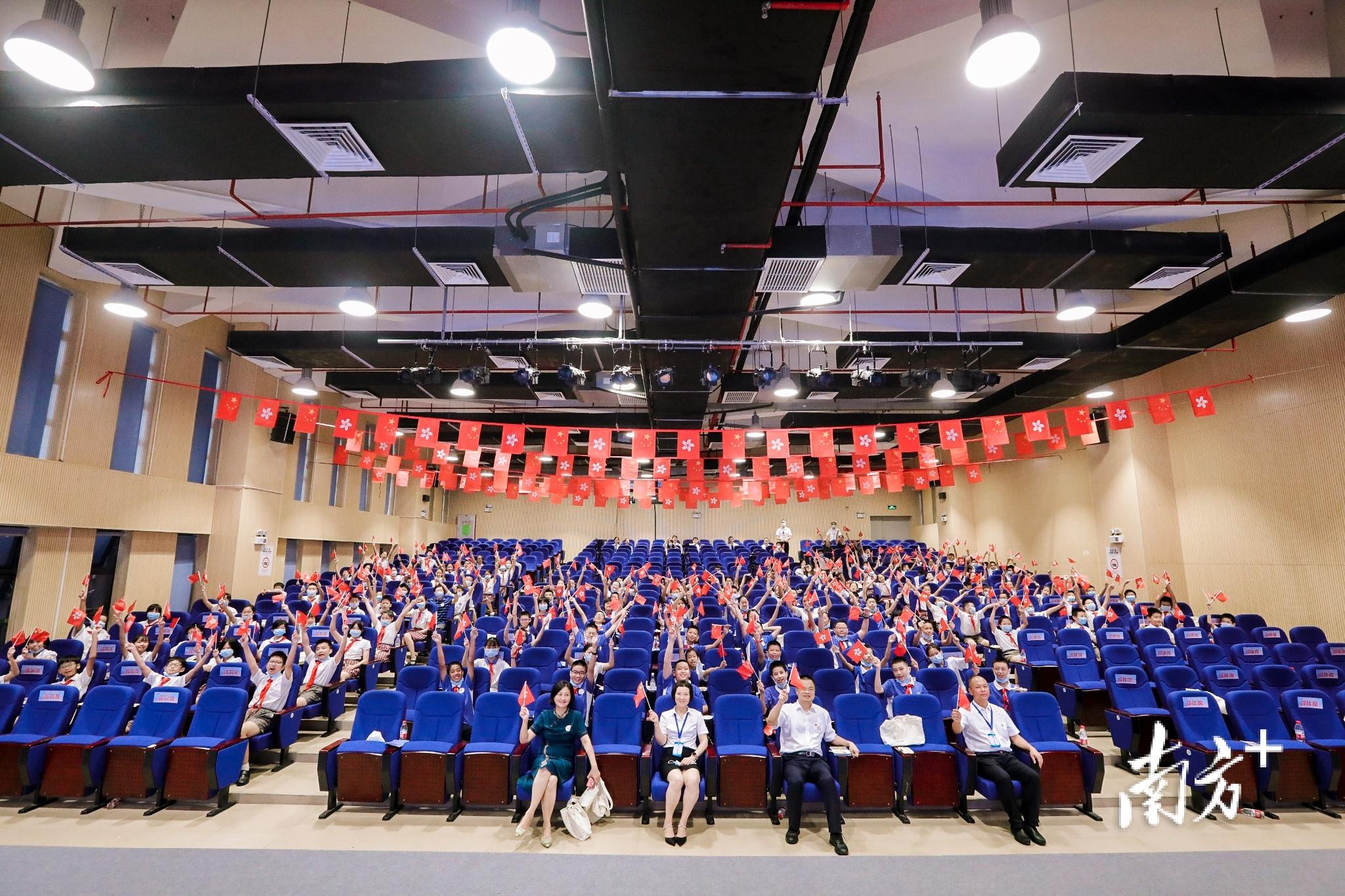2025香港全年免費資料，香港全年免費資料大揭秘（2025版）