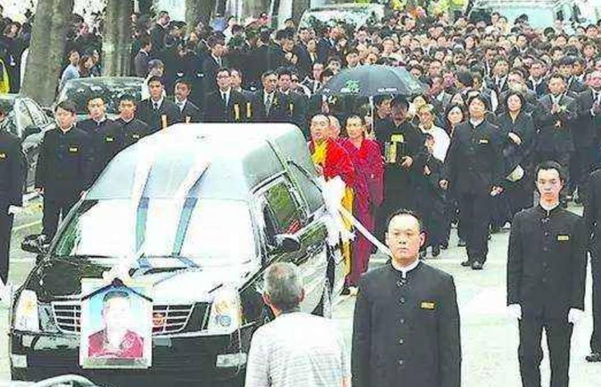 老澳門六開彩開獎(jiǎng)網(wǎng)站——探索傳統(tǒng)與現(xiàn)代的融合，老澳門六開彩開獎(jiǎng)網(wǎng)站，傳統(tǒng)與現(xiàn)代的融合探索