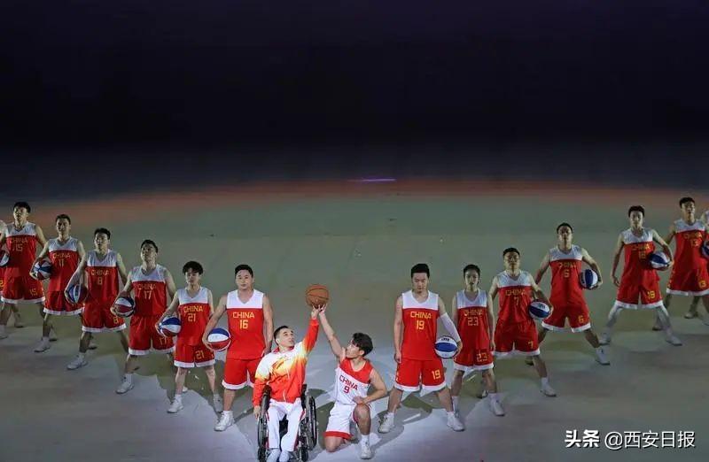 2025年新澳門今晚開什么，澳門今晚開獎預(yù)測及結(jié)果分析